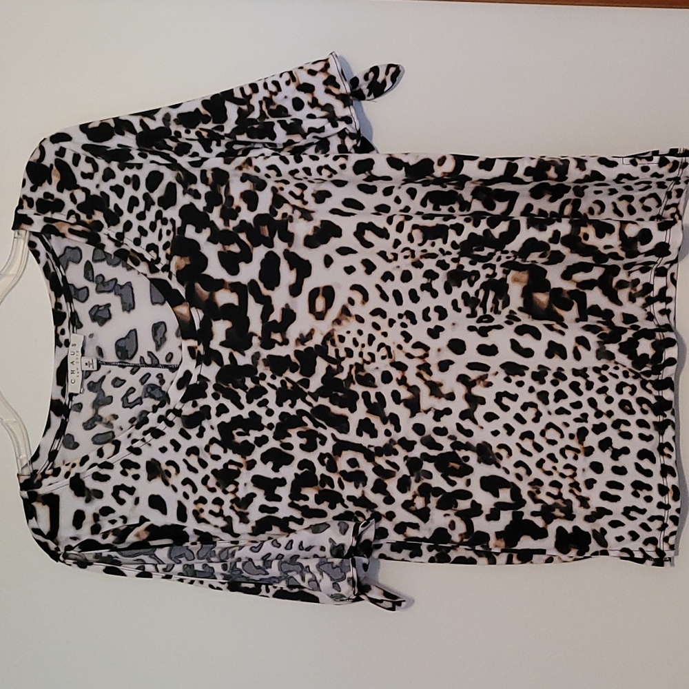 Chaus New York cold shoulder blouse